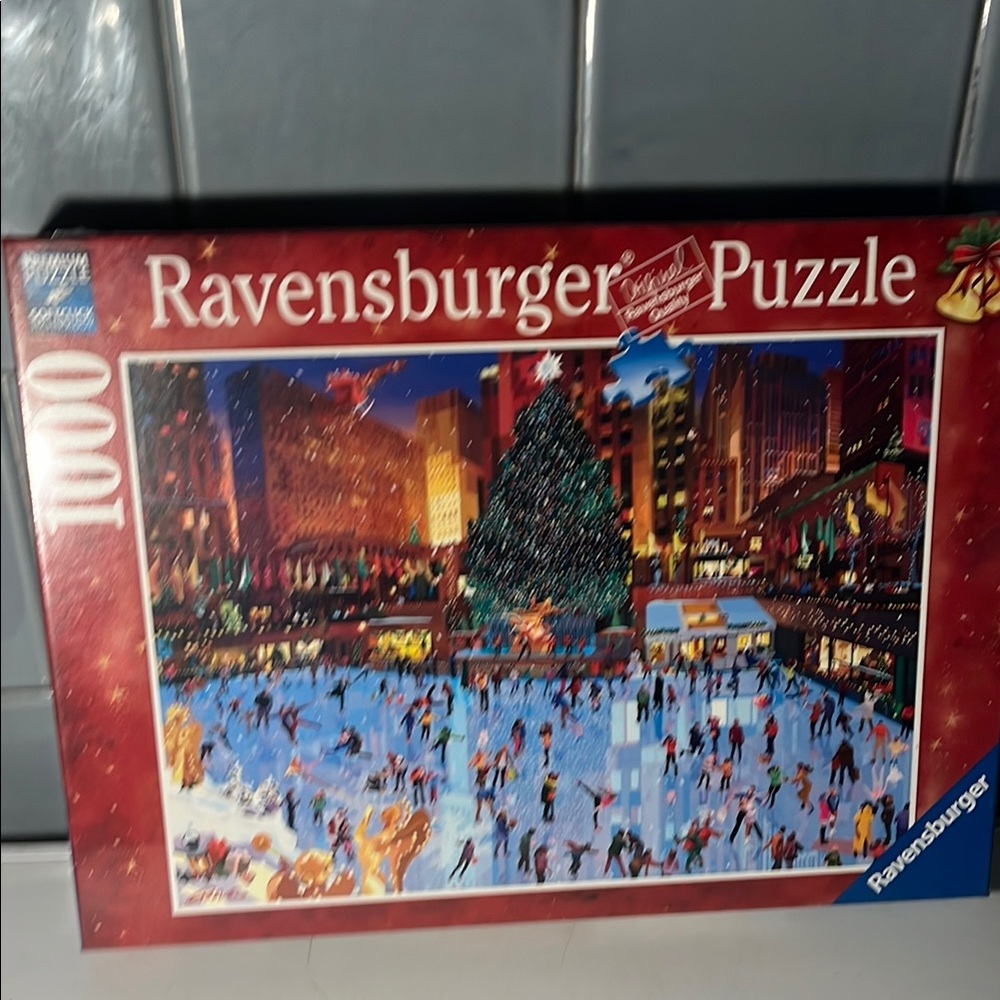 Ravensburger Holiday Ice Skating Puzzle - Red and Blue